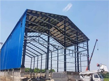 Atelier de structure métallique PEB à grande portée